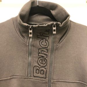 NWT BENCH Zip-up